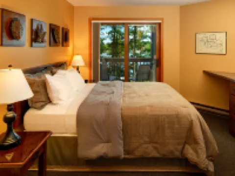 The Pointe Hotel and Suites Hotels in Oneida County