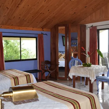 Guayabo Lodge