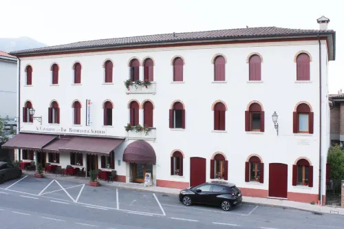 Al Cavallino Hotels in Follina