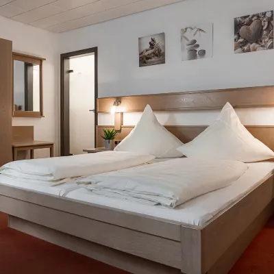 Hotel Sonne - Das Kleine Altstadt Hotel Hotels near Town Hall Tower