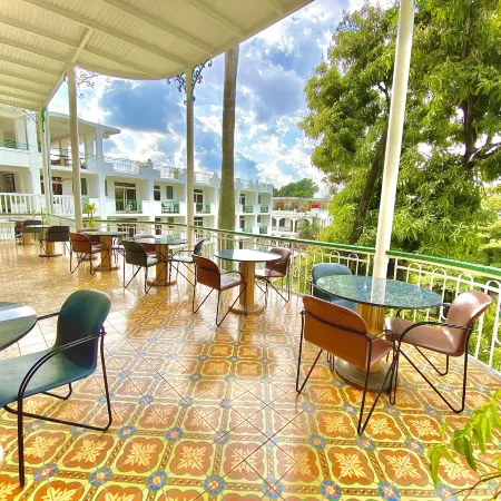 Manoir Adriana Hotel