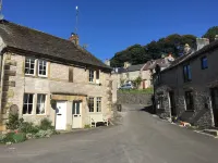 The Old Vicarage B&B Hotels near Buxton Baths
