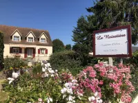 La Noisetiere Hotels in Seigy