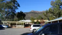 Kookaburra Motor Lodge - parking