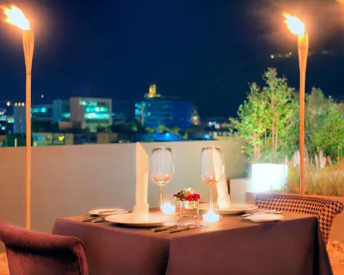 93 Luxury Suites and Residences Hotels near Chicó