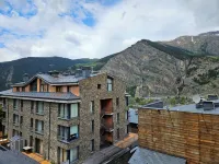 Apartamentos Canillo Ribagrossa 3000 โรงแรมใน
