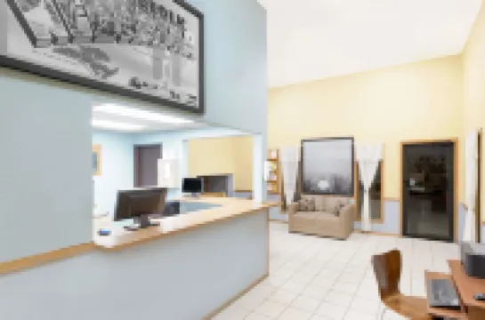 諾福克速8酒店 羅福酒店