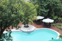 Novo Hotel & Suite - Pools