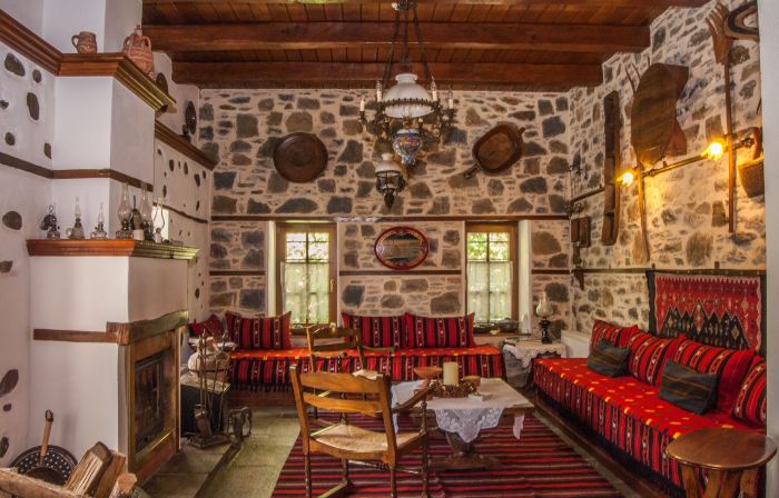 Viraggas Traditional Hotel