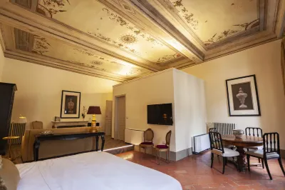 Palazzo Martellini Residenza d'Epoca Hotels in Santo Spirito