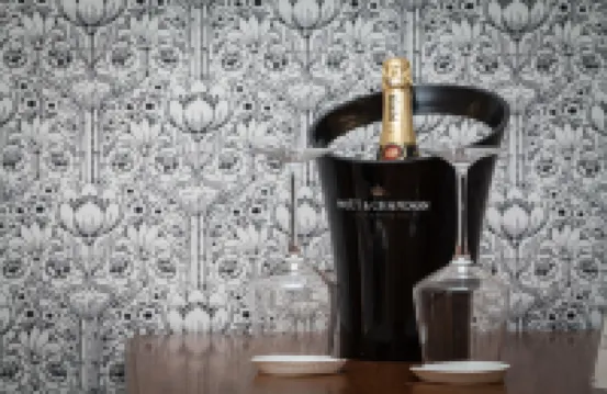 貝卡利亞波波洛廣場套房酒店