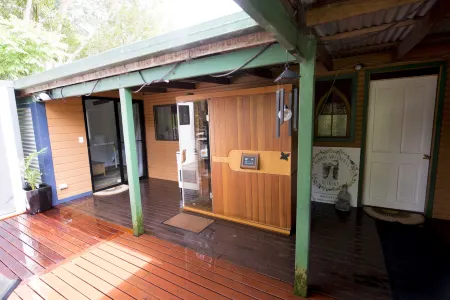 Nimbin Waterfall Retreat Отели в г. Нимбин