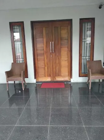 Aldeoz Palembang City Villa Sumsel Отели в г. Lorok Pakjo