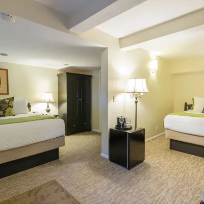 Coast Village Inn Hotels near Santa Barbara Zoo
