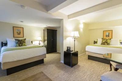 Coast Village Inn Hotels in Montecito