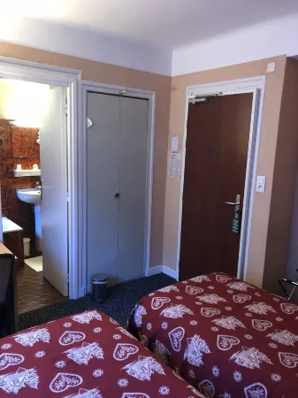 Hôtel le Perce Neige Отели в г. Терминьон