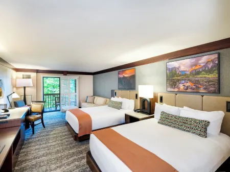 تينايا آت يوسميت