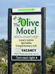 The Olive Motel - Hot Tub