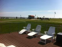 NordseeResort Hotel & Suite Arche Noah Các khách sạn ở Hooksiel