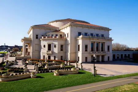 Hotel Carmichael, Autograph Collection