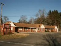Mountaineer Motel Hotels in Union