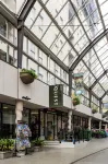 大教堂路口探索飯店 Heritage Rose Garden附近的飯店