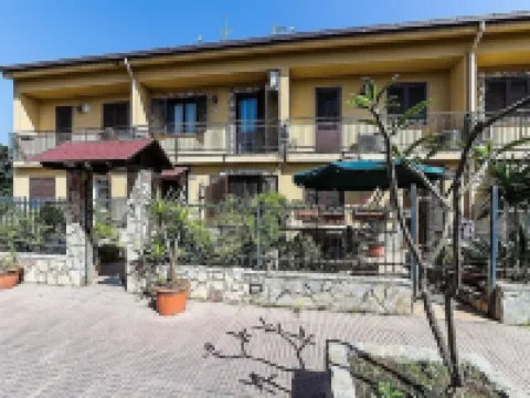 Bed and Breakfast Marina d'Aspra Hotels in Aspra