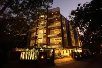 브런톤 하이트 이그제큐티브 스위트 Malleswaram 주변 호텔