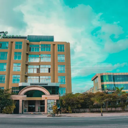 Greenlight Hotel