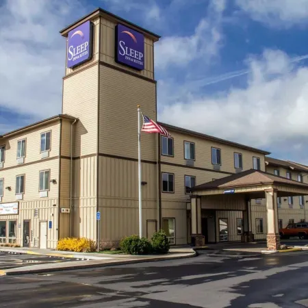 Sleep Inn & Suites