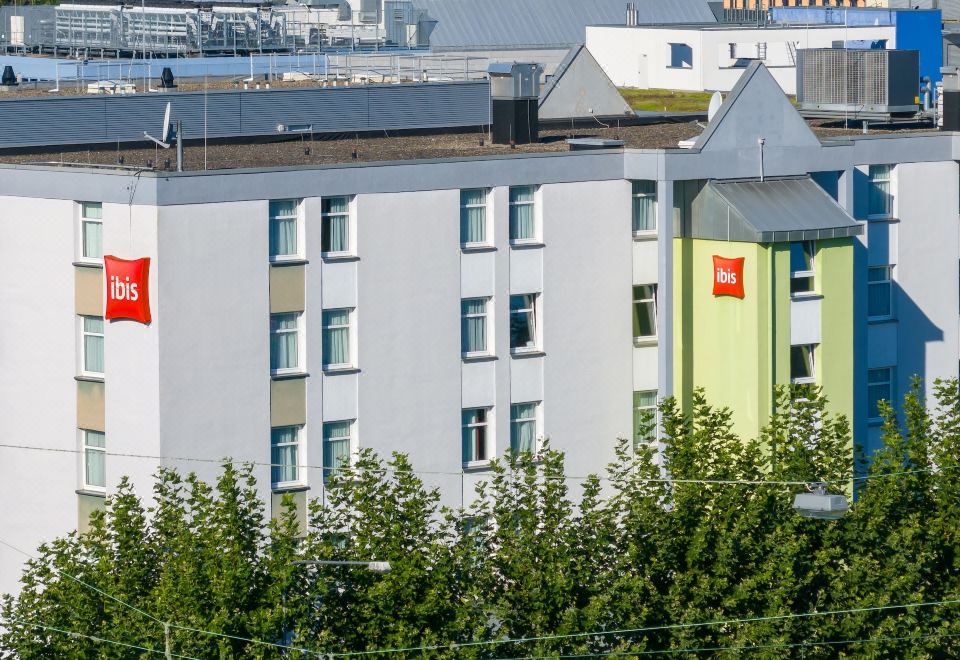 호텔 이비스 프랑크푸르트 메세 웨스트의 깔끔한 객실 내부