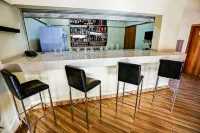 Jeyads Lodge Hoteles en Tamale