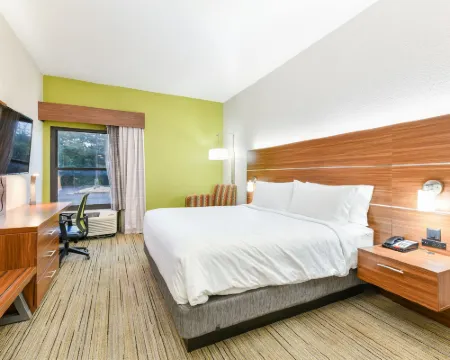 โรงแรม ฮอลิเดย์ อินน์ เอ็กซ์เพรส พีเจียน ฟอร์จ/เนียร์ ดอลลีวูด บาย IHG โรงแรมในพีเจียนฟอร์จ