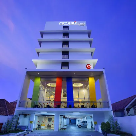 Amaris Hotel Dr. Susilo Grogol Отели в г. Западная Джакарта