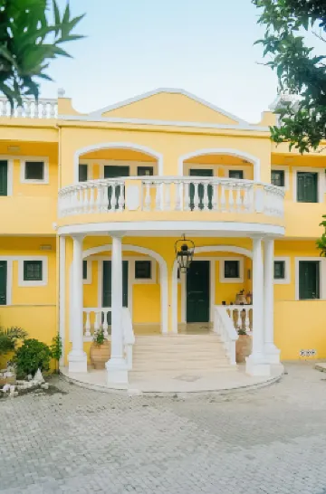 Avra Paradise Aparthotel