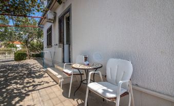 Apartment and Rooms Ruza