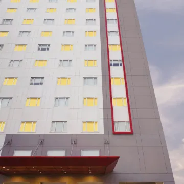 Red Fox by Lemon Tree Hotels, Hyderabad Отели рядом с достопримечательностью «Торговый центр Inorbit»