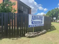 Abajaz Motel-Central-King Bed-Shaded Parking Hotels in Longreach