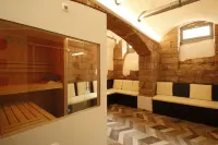 Amelie No 1 Hotel & Appartements Hotels in Kandel