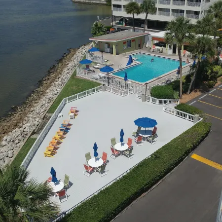 Oceans Pointe, an inspired Bayview condo, Htd Pool