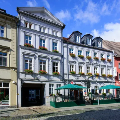 Askania Hotel & Brauhaus Hotels in Bernburg