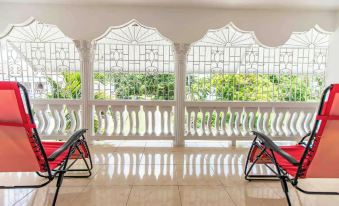 Runaway Bay Gem Villa