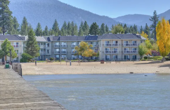 太浩湖海灘度假酒店