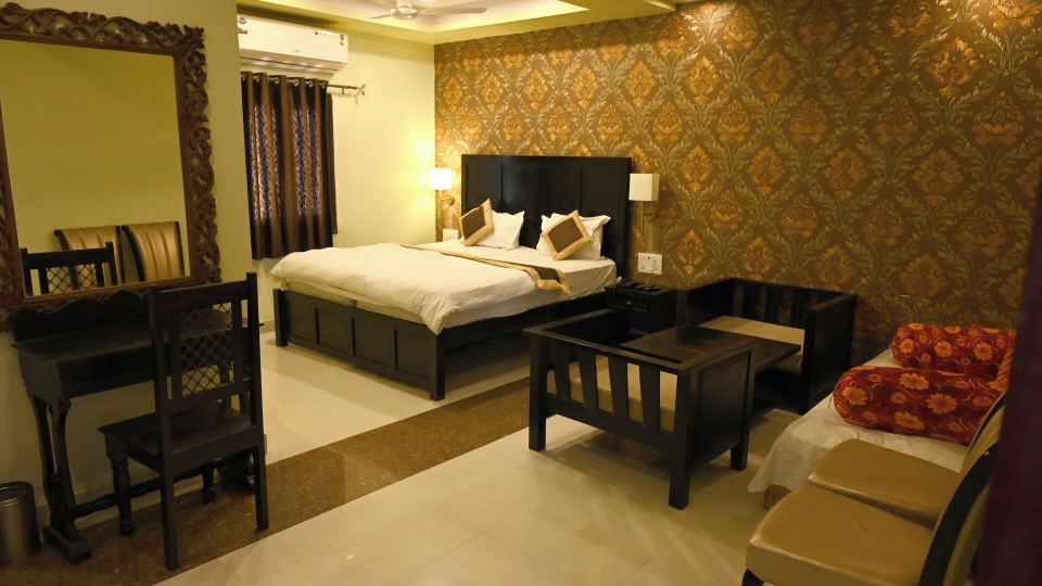 Om Heritage Hotel
