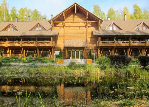 Ekootel "romanov Les"