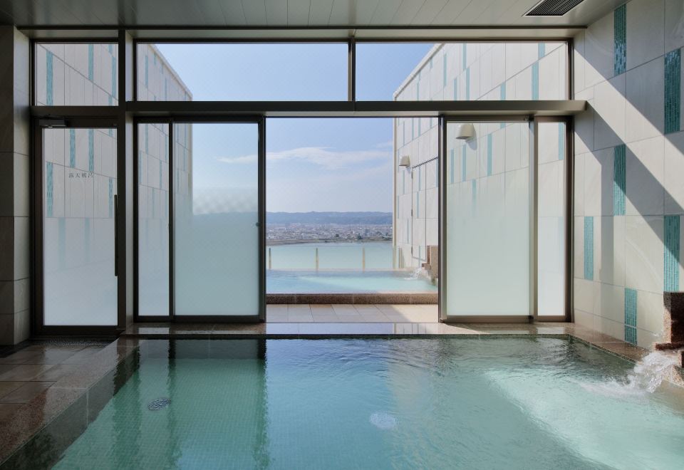 칸데오 호텔 난카이 와카야마의 로비 모습