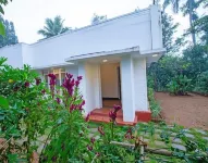 Ella Relax Inn Hoteles cerca de Uva Management Development Institute