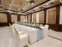 Vivanta Ernakulam, Marine Drive Hotels near Jain Temple