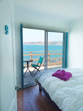 Bahía Luz Hostal Отели в г. Конкон