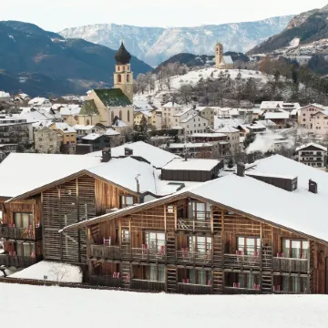 Hotel Emmy - Five Elements